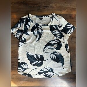 Ann Taylor Leaf Print Blouse L Black White Career Office Top